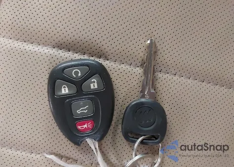 2011 Buick Enclave 2Xl z USA, uszkodzony, nr VIN 5GAKVCED4BJ326471